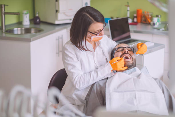 Best Emergency Broken Tooth Repair in Mango, FL
